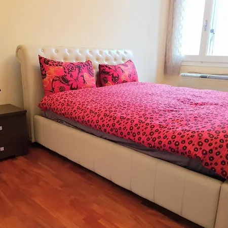 Mille's Appartament Center *